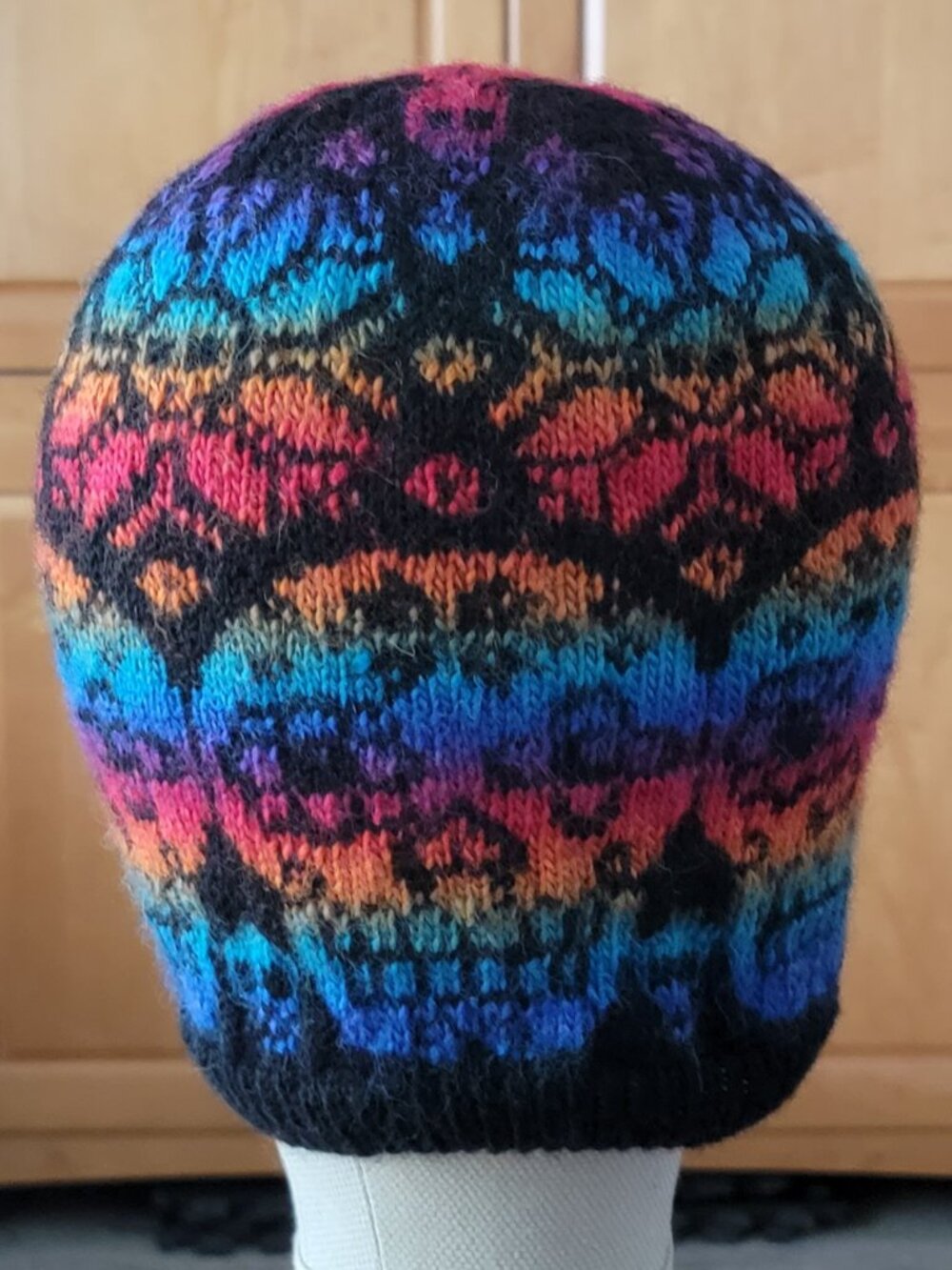 Hand Crafted Hand Knit Sugar Skull ๐ Slouchy Beanie Hat - Rainbow Colors - Picture 4 of 6